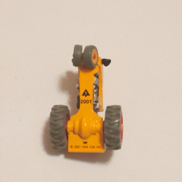 HALLMARK KEEPSAKE ORNAMENT Antique Tractors Series 2001 5th in a Series - Picture 6 of 11